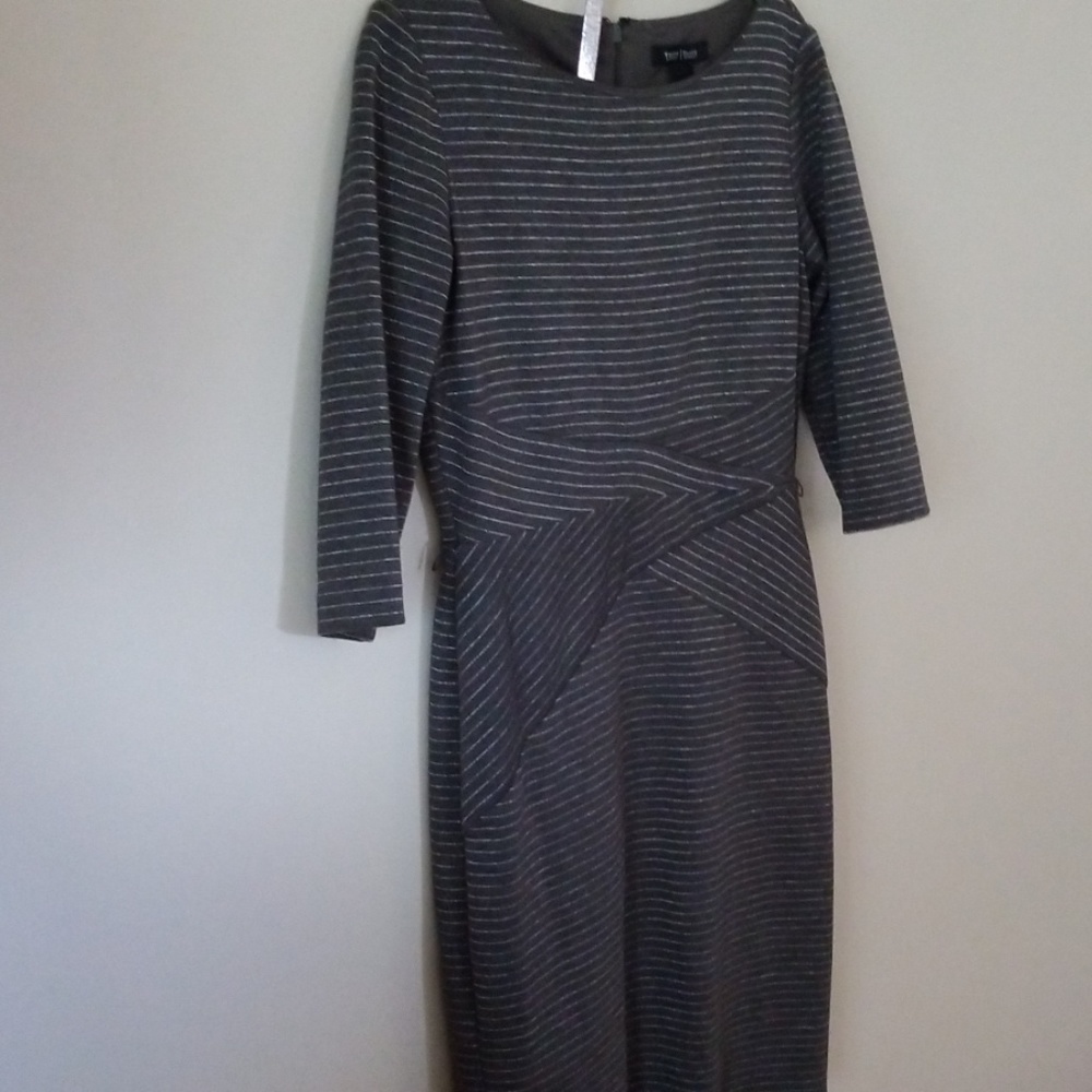 Gray and silver knit dress White House/Black